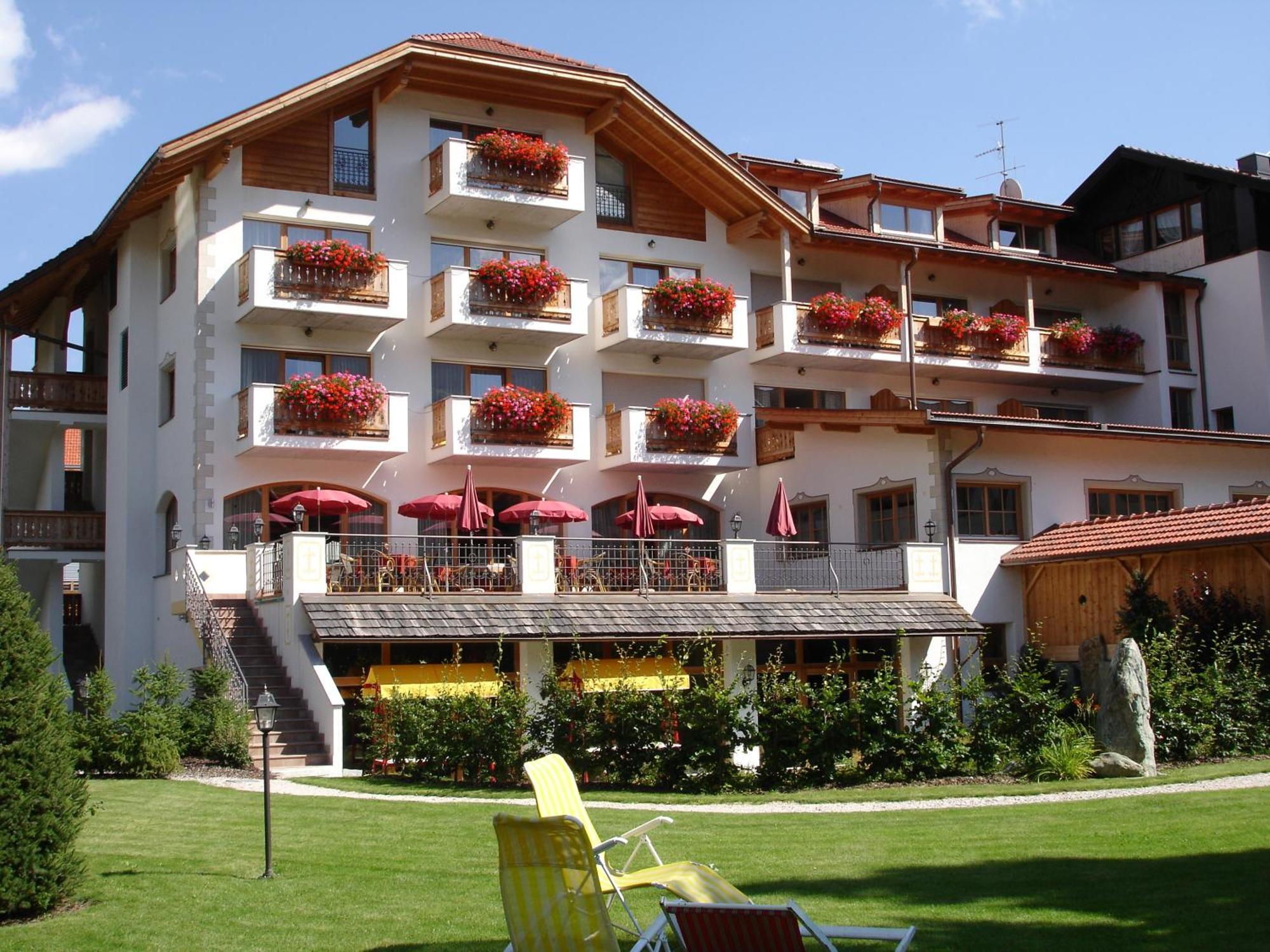 Landhotel Tharerwirt Olang Bagian luar foto