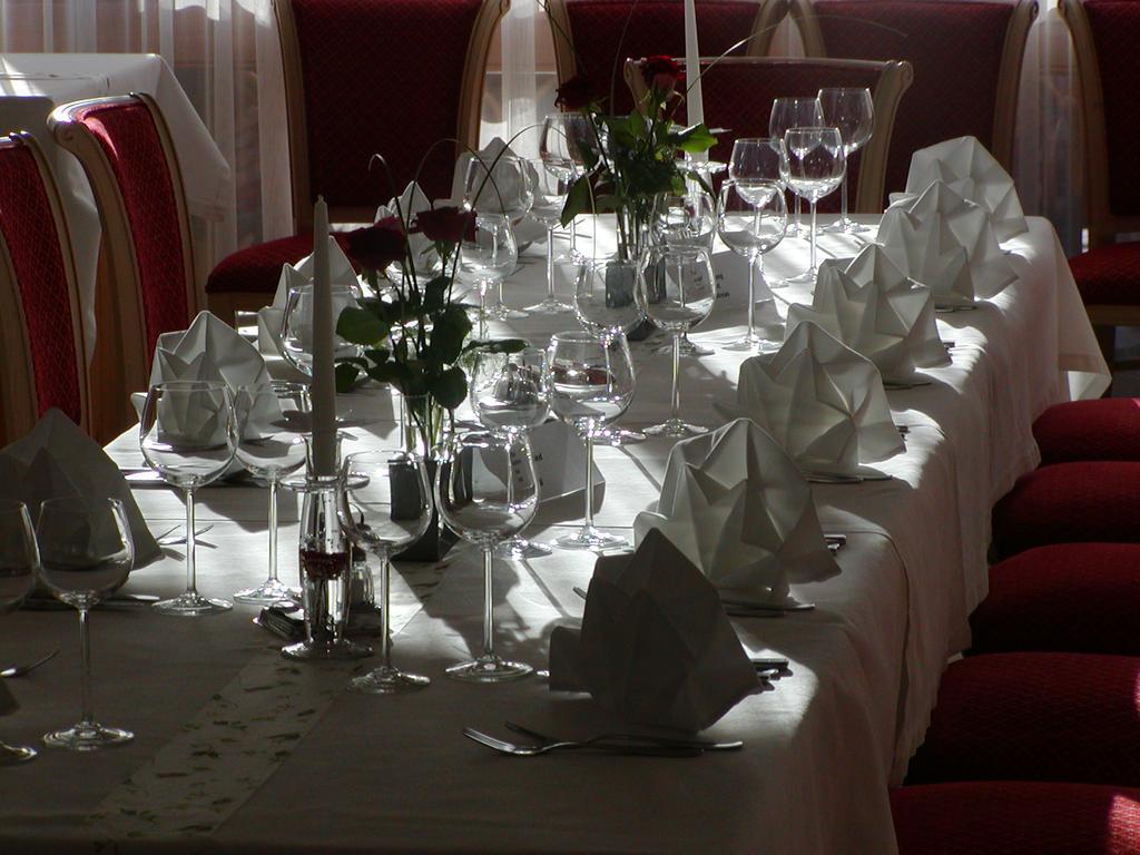 Landhotel Tharerwirt Olang Bagian luar foto