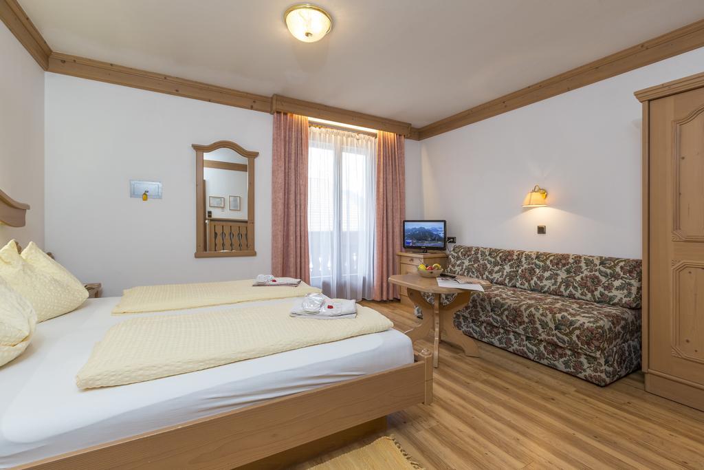 Landhotel Tharerwirt Olang Bagian luar foto